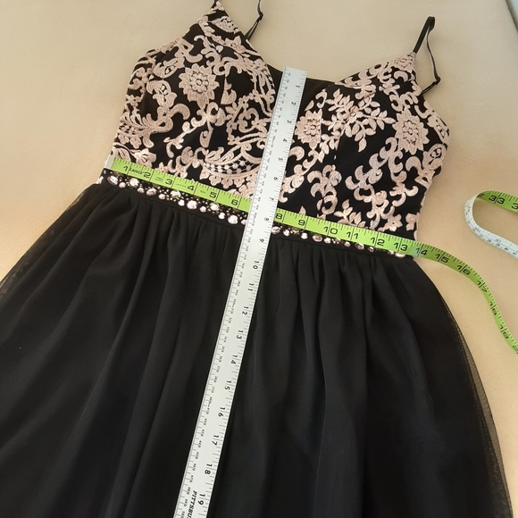 Esmerald Sundae 🌞048 Spaghetti Strap Dress Sz 7 Embellished  Strappy Black - Picture 9 of 11